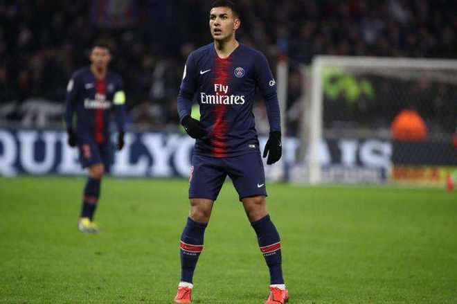 关于转折点尤文图斯调整名单，法甲加时末段攻防权衡，目标明确，更衣室氛围转暖的信息